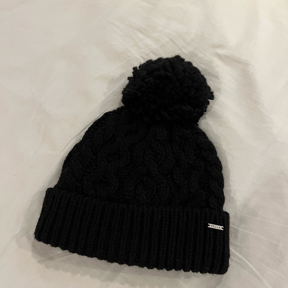 Bella Hat - Picture 1 of 2